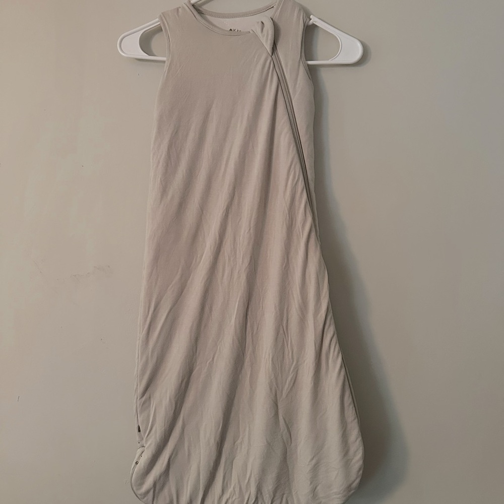 Kyte Medium Oat 2.5 tog sleep bag 6-18 months